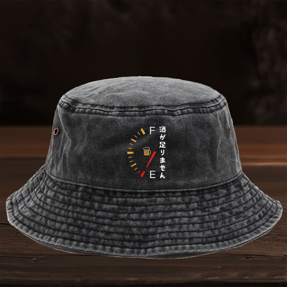 Wine Beer Hat - 1個限定版ウォッシュドフィッシャーマンハット、楽しい「ワインが足りない」文字とビール燃料計プリントデザイン、レトロカジュアルスタイル、Li