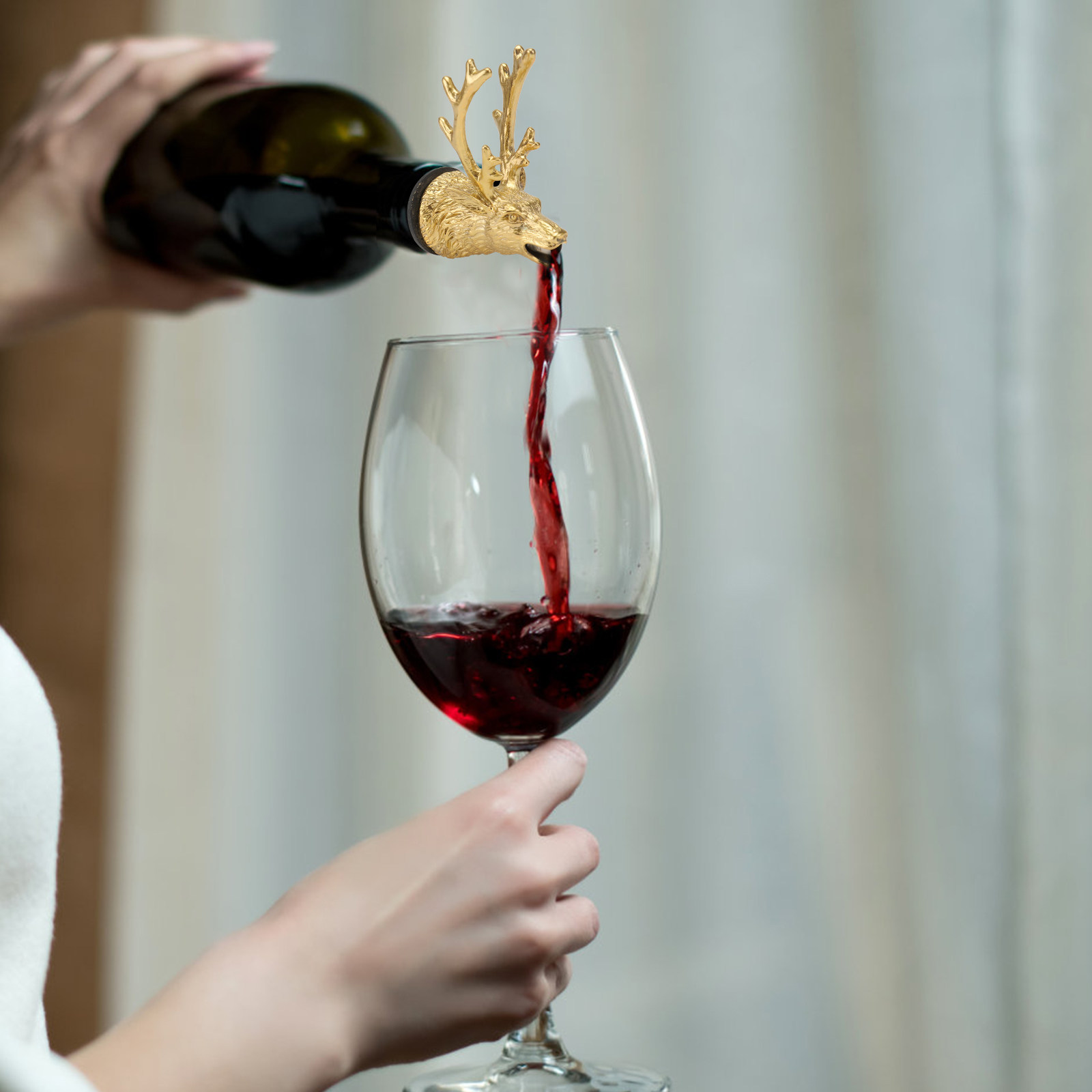 鹿の頭型ワインポアラー 1個入り クリエイティブなボトルポア - Wine Aerator Pour のレビューと価格