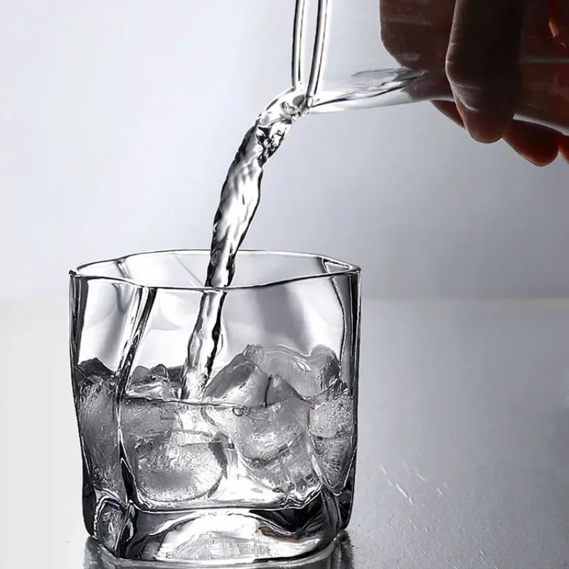 クリエイティブな不規則な形のクリスタルウイスキーグラスセット - Wine Beer Glass Set のレビューと価格