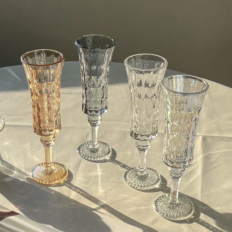 シャンパングラス フレンチ レトロ クリスタル ゴブレット  - Wine Beer Glass Set のレビューと価格