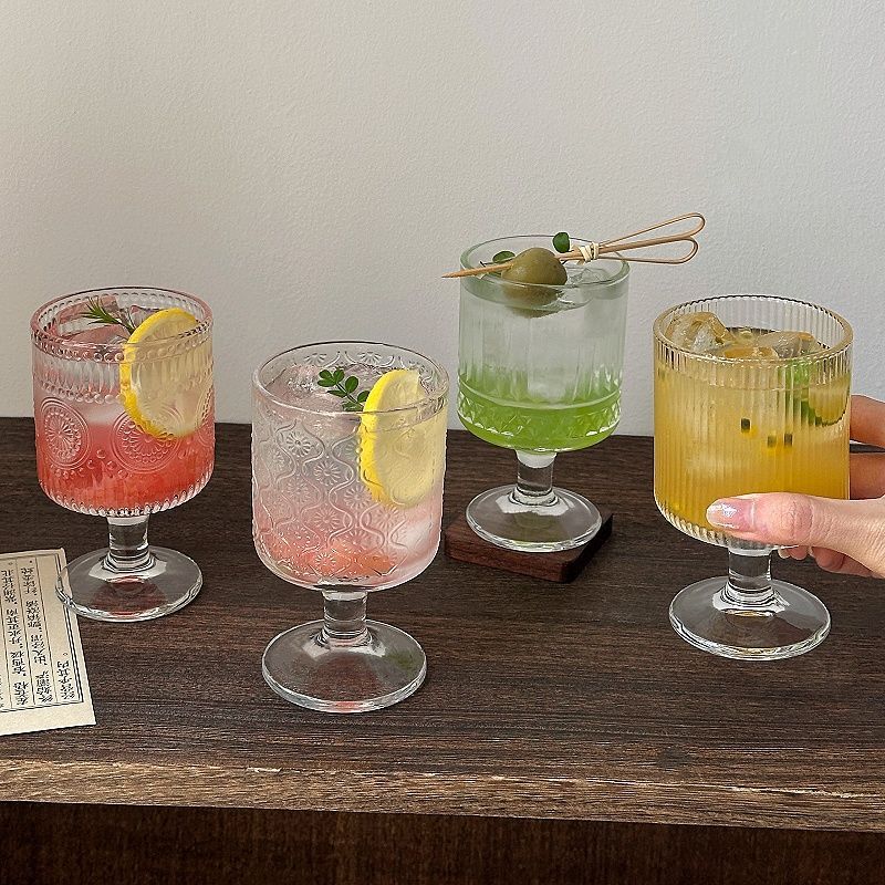 4 個セットヴィンテージエンボス加工混合パターンワイングラス - Wine Mix With Beer のレビューと価格