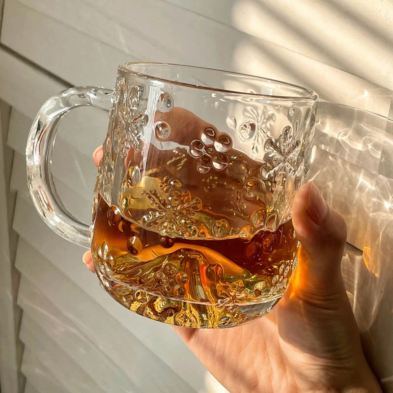 かわいいクリスマスマグギフトガラスカップコーヒー紅茶ワインミ - Wine Beer Glass Set のレビューと価格