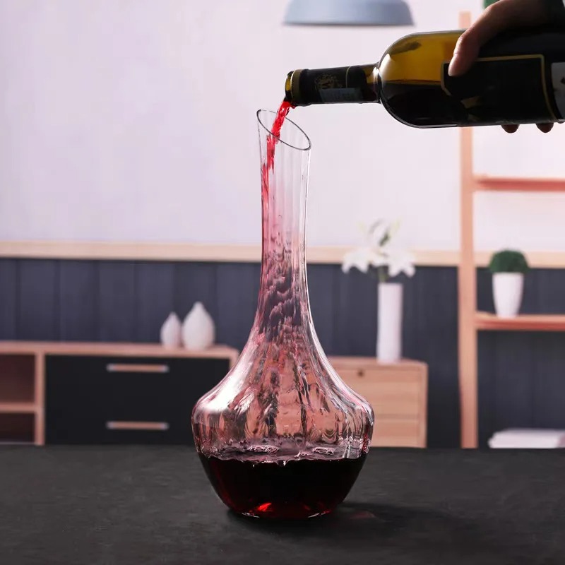 エレガントなヨーロッパ風溝付きクリスタルワインピッチャー、ウ - Wine Aerator Pour のレビューと価格